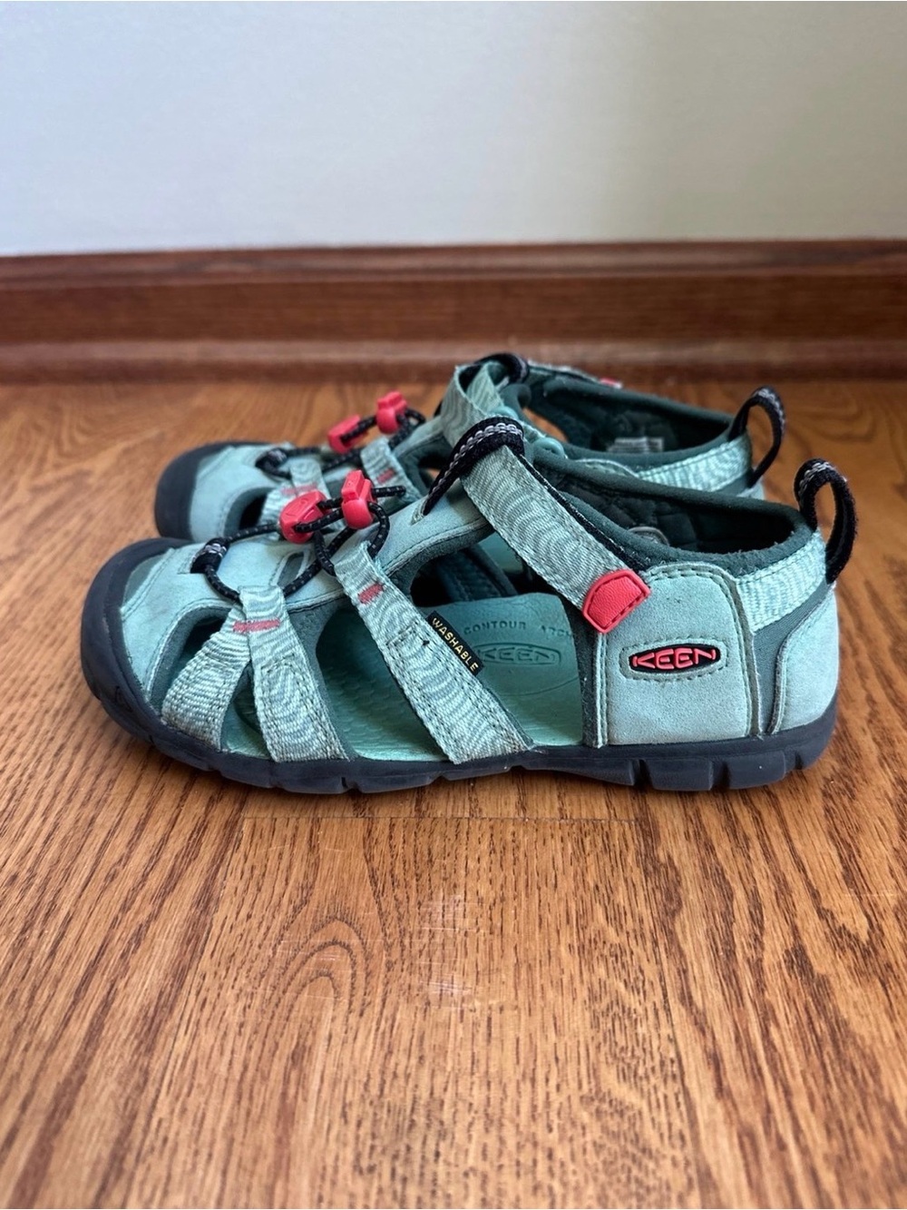 Keen Seacamp CNX Sandals Kids Size 1